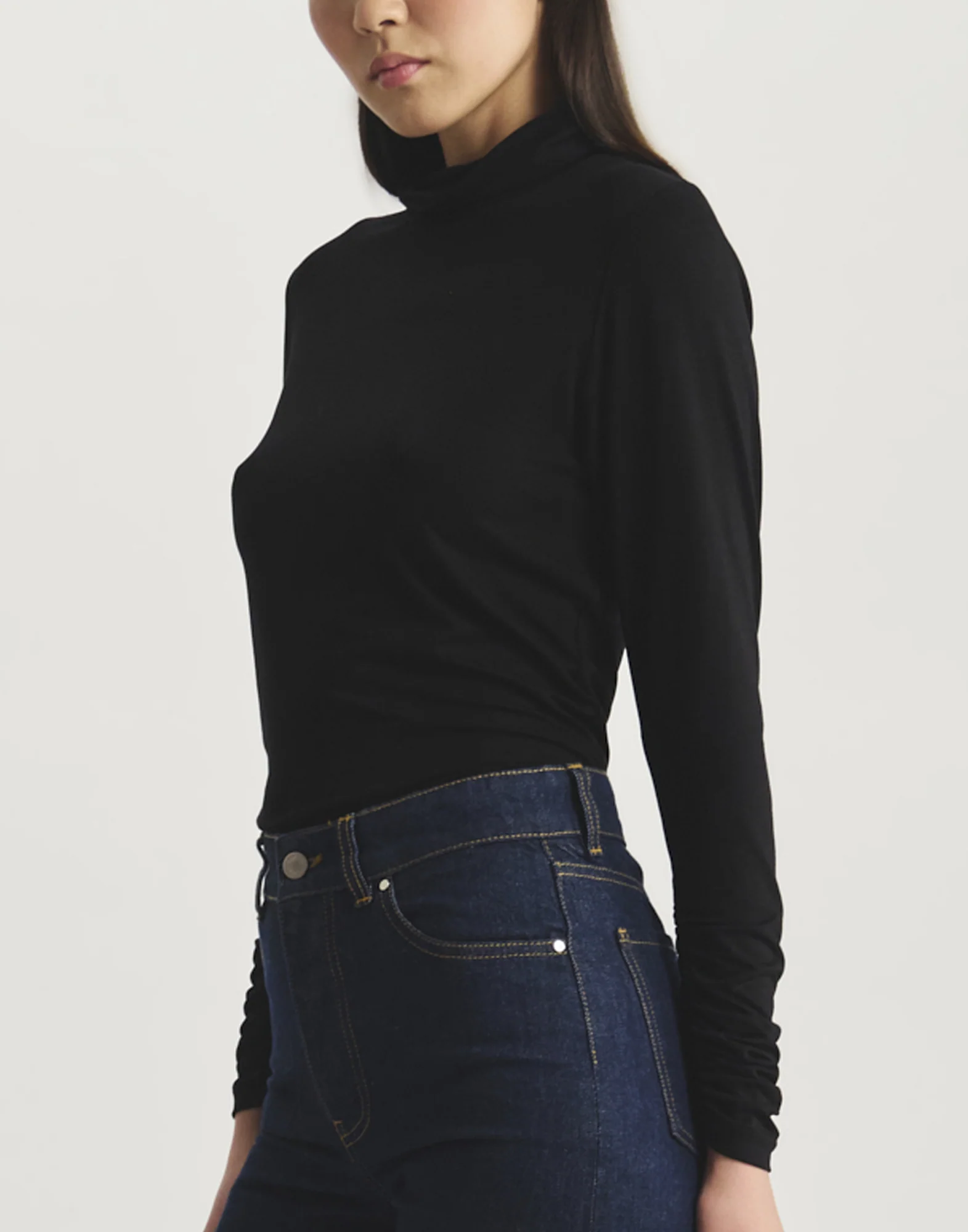 Top Mireille à col roulé en viscose - Image 6