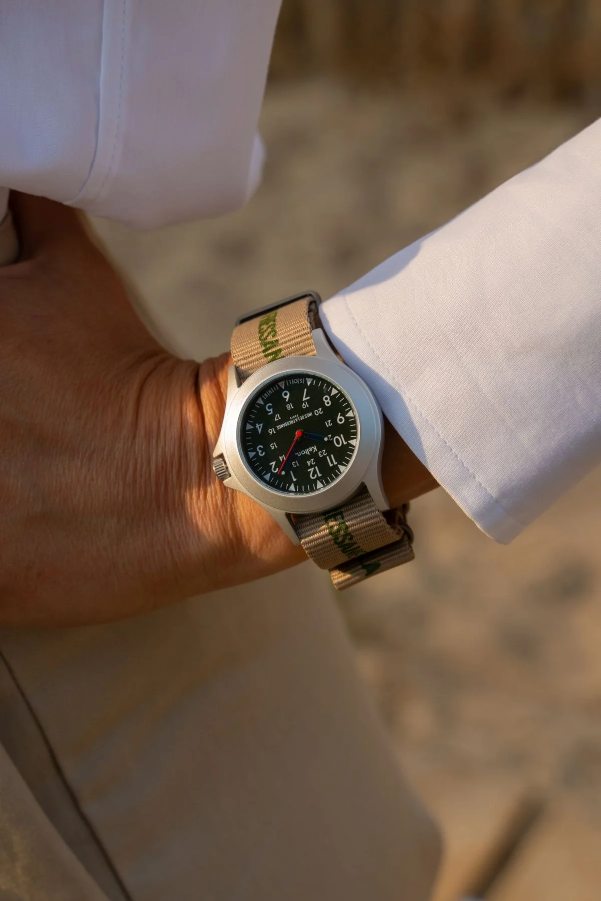 Montre Solaire Field sand Kelton x Ines de la Fressange Paris - Image 2