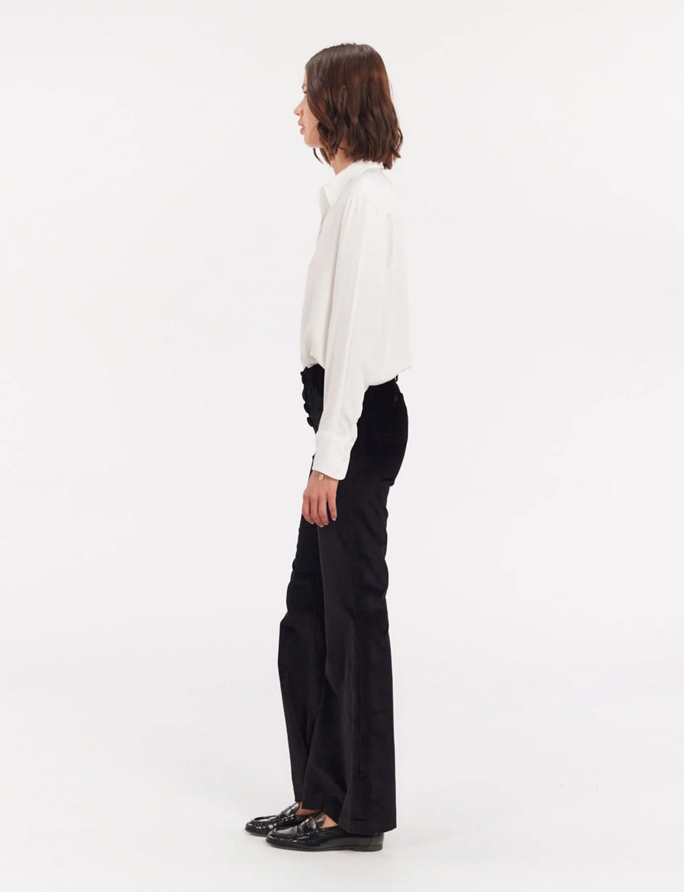 Pantalon coupe flare en velours lisse Charlotte noir - Image 3