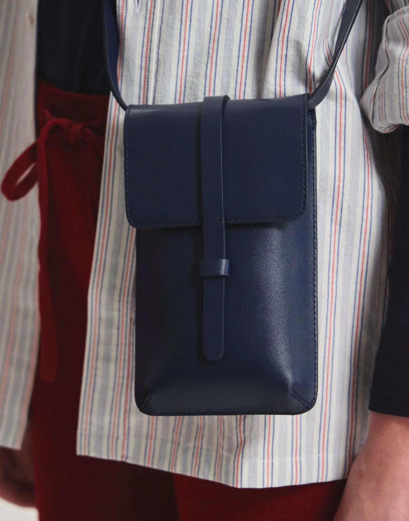 Smartphone Bag Léonore bleu nuit - Image 4